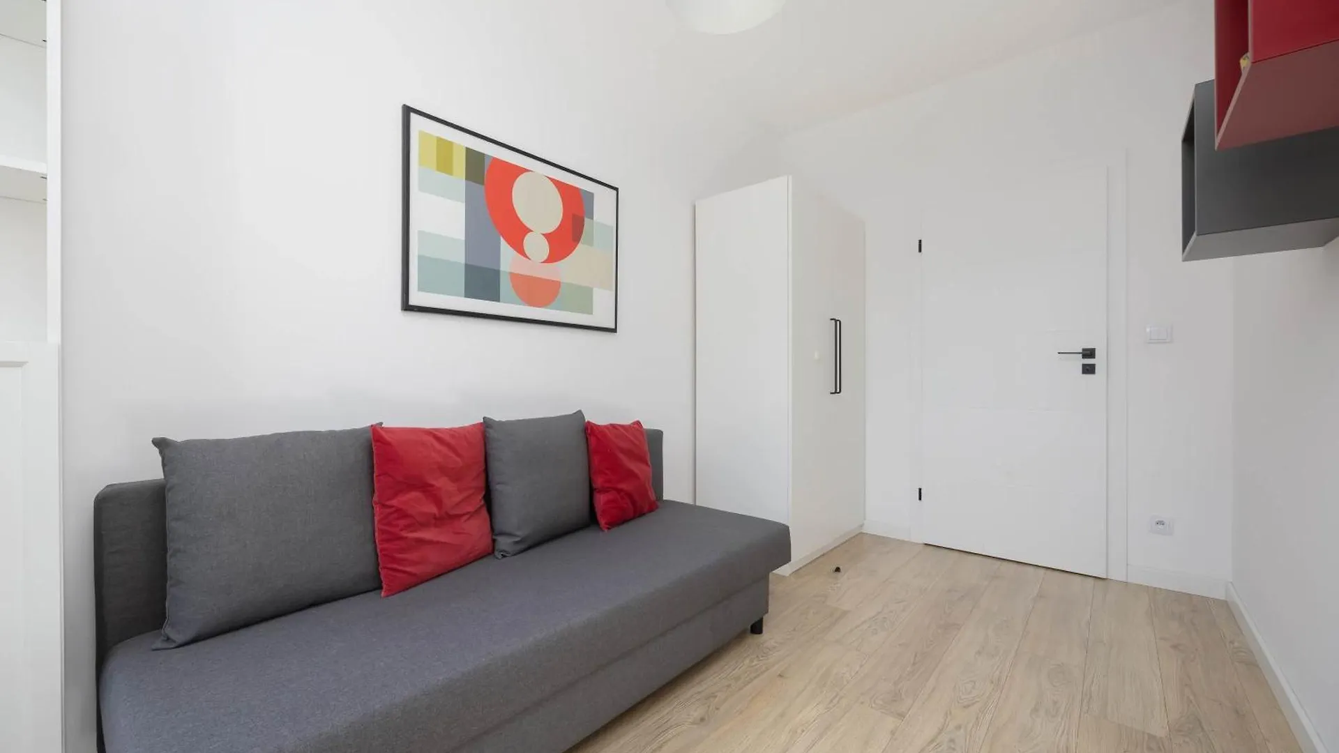 Exceptional Apartment For 4 Guests With Parking By Noclegi Renters وارسو بولندا